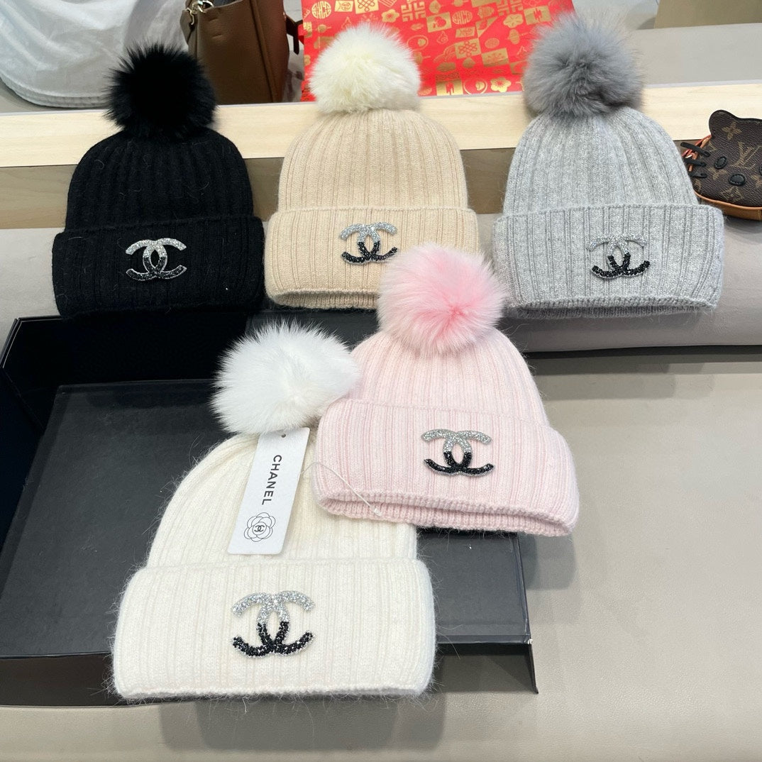CHANEL BEANIE HAT IN BISQUE BEIGE WOOL 426236