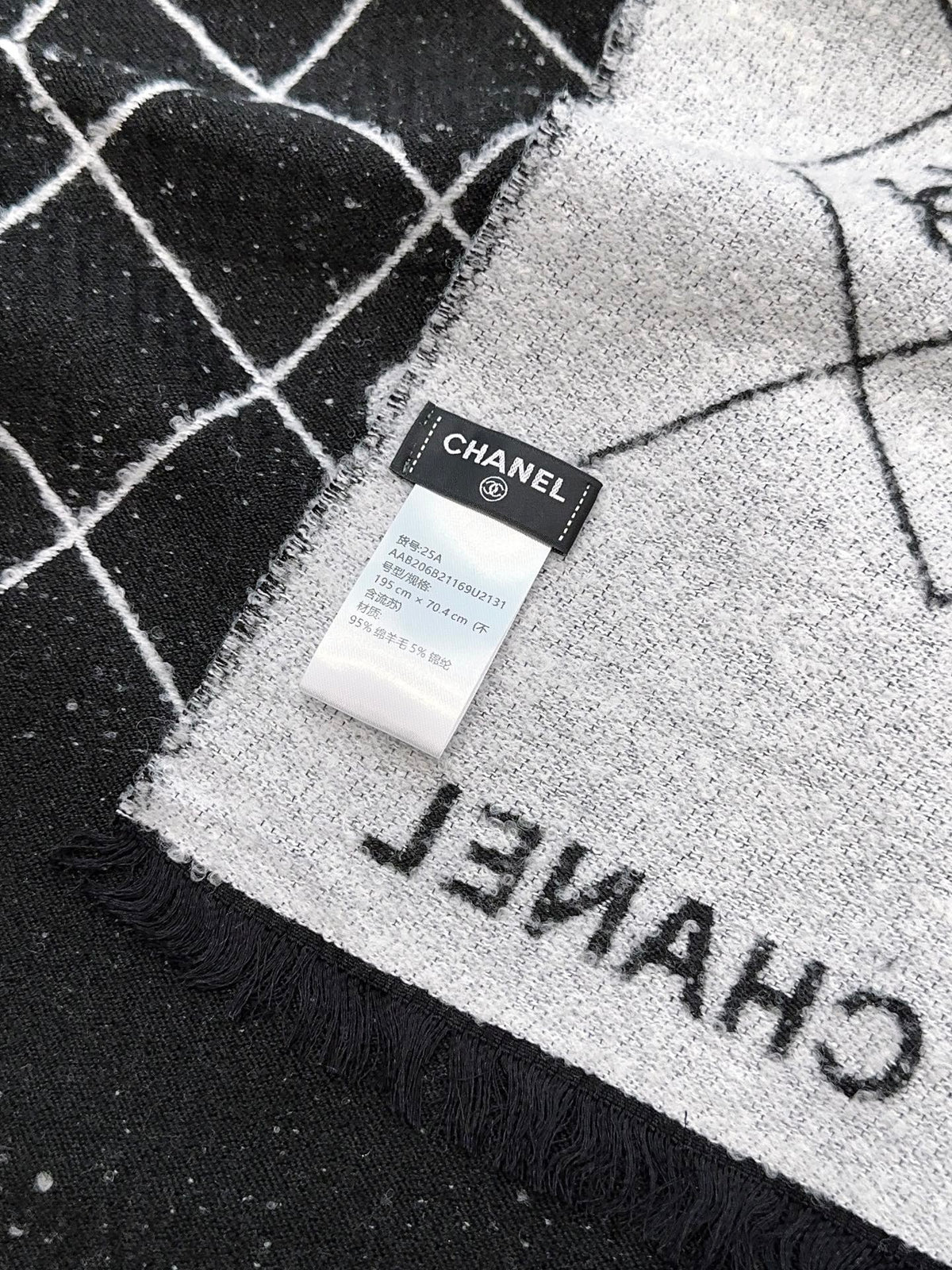 CHANEL 25S SCARF 195 CM IN CASHMERE 942782