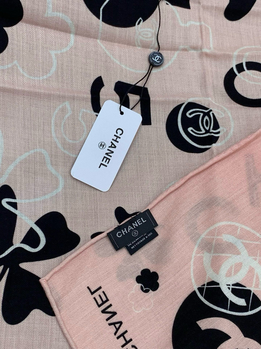 CHANEL 25S SCARF 140 IN SILK AND CASHMERE 932003