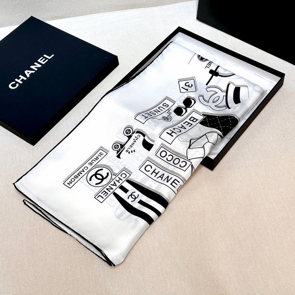 CHANEL 25S SCARF 90 IN SILK 729054