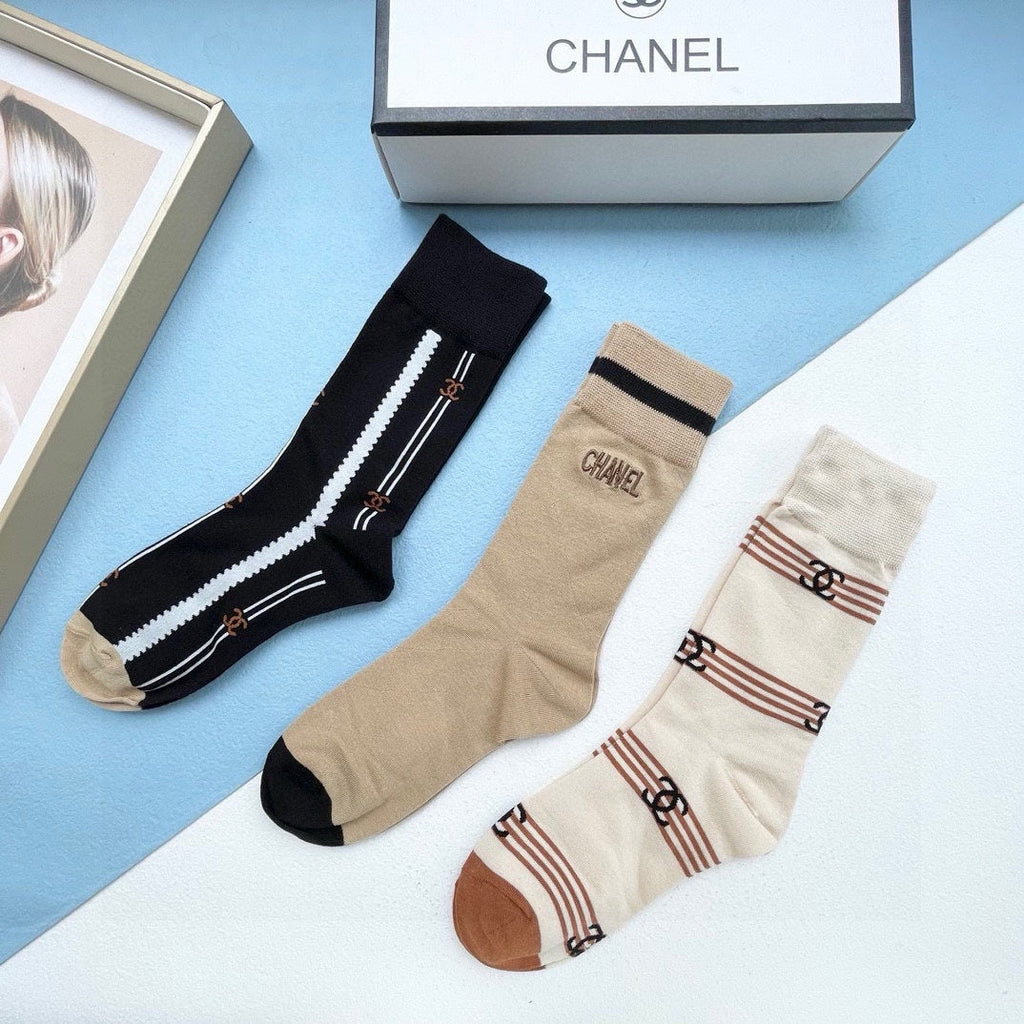 CHANEL CREW SOCKS 416015 ( 1 BOX )