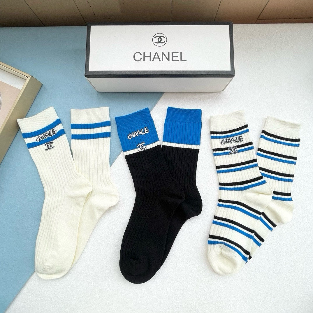 CHANEL CREW SOCKS 417396 ( 1 BOX )