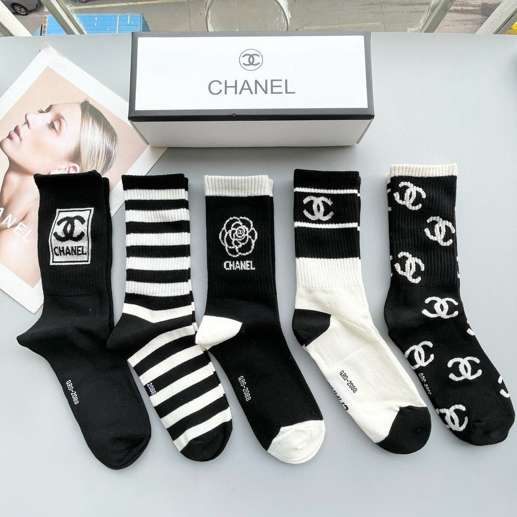 CHANEL CREW SOCKS 425569 ( 1 BOX )